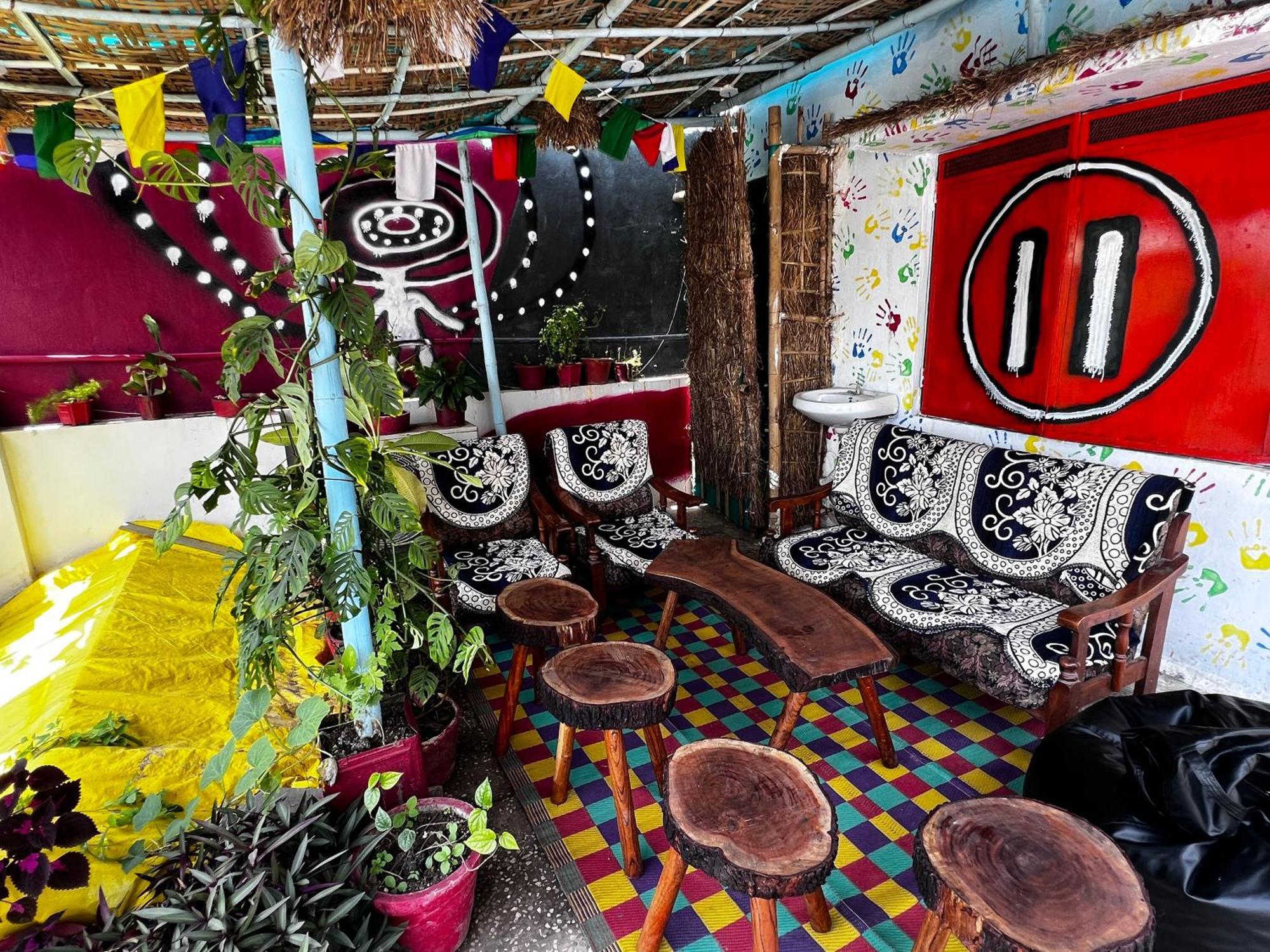 Auberge de jeunesse Pause à Ujjain Extérieur photo